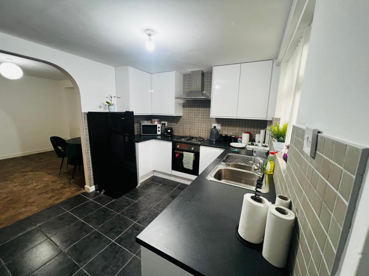 Liberty Inn Room With Sharing Toilet And Kitchen Liverpool Exterior foto