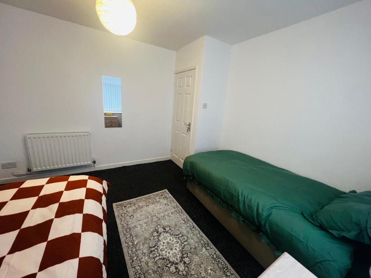 Liberty Inn Room With Sharing Toilet And Kitchen Liverpool Exterior foto