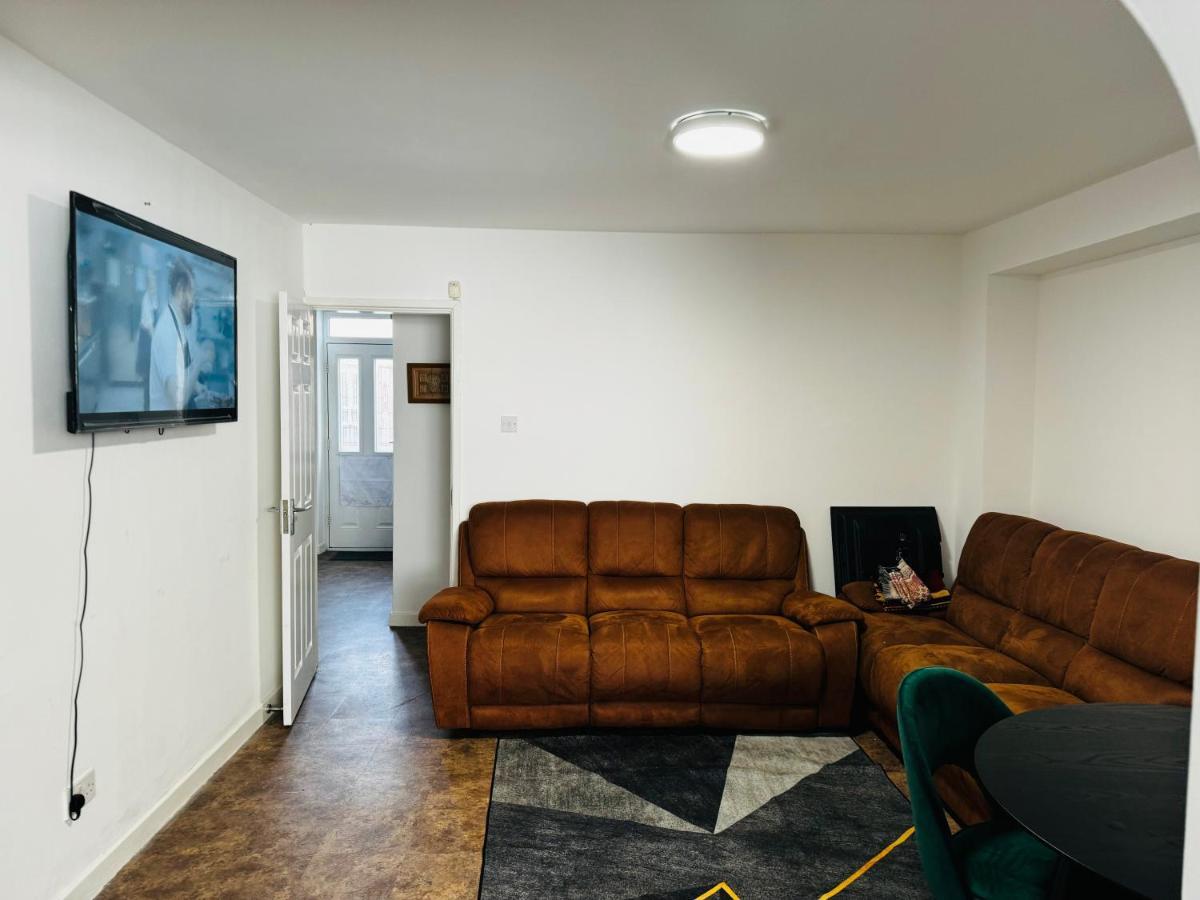 Liberty Inn Room With Sharing Toilet And Kitchen Liverpool Exterior foto